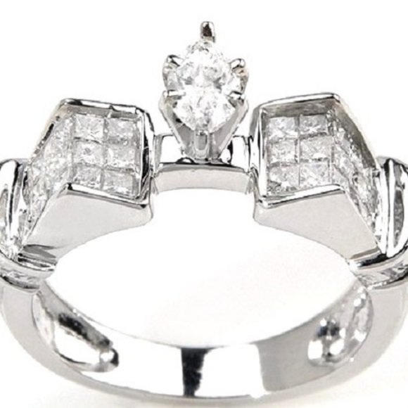 Marquise 2 Ctw Created Diamond CZ Engagement Solitaire Ladies Ring Size 7 - Picture 1 of 2